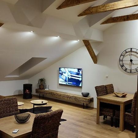 Spišská Nová Ves Ltm Apartman מראה חיצוני תמונה