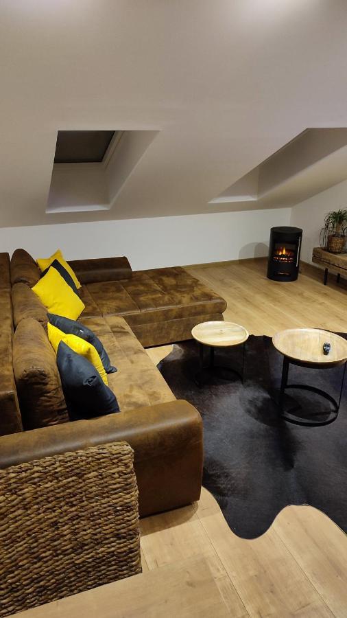Spišská Nová Ves Ltm Apartman מראה חיצוני תמונה